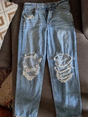 American Eagle Outfitters Light Blue Denim Jeans